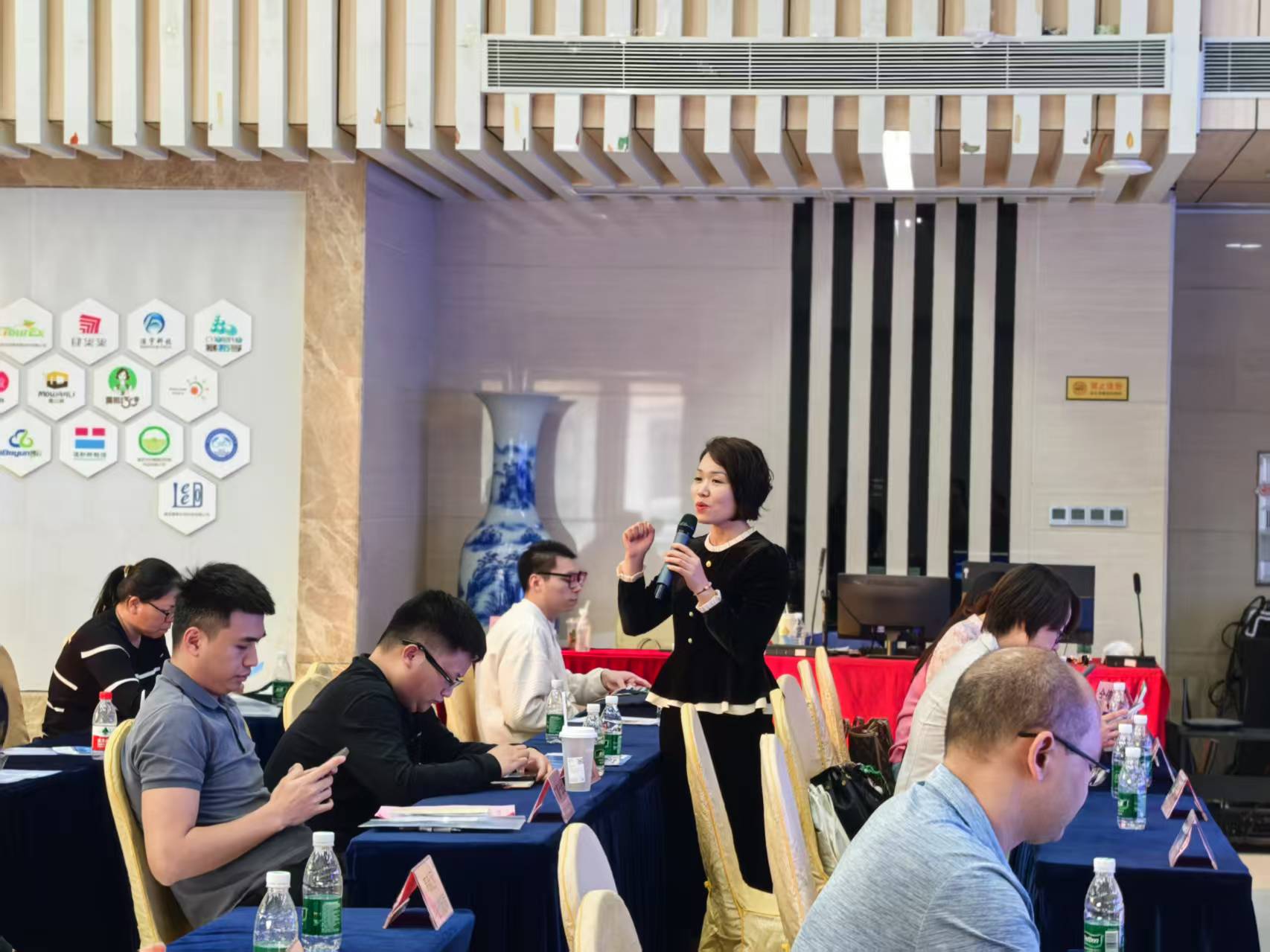 楊雙林專家代表受邀參加2025年廣東省高新技術(shù)企業(yè)培育政策宣講活動(清遠(yuǎn)站)